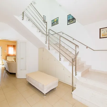 Villa Alessandra *